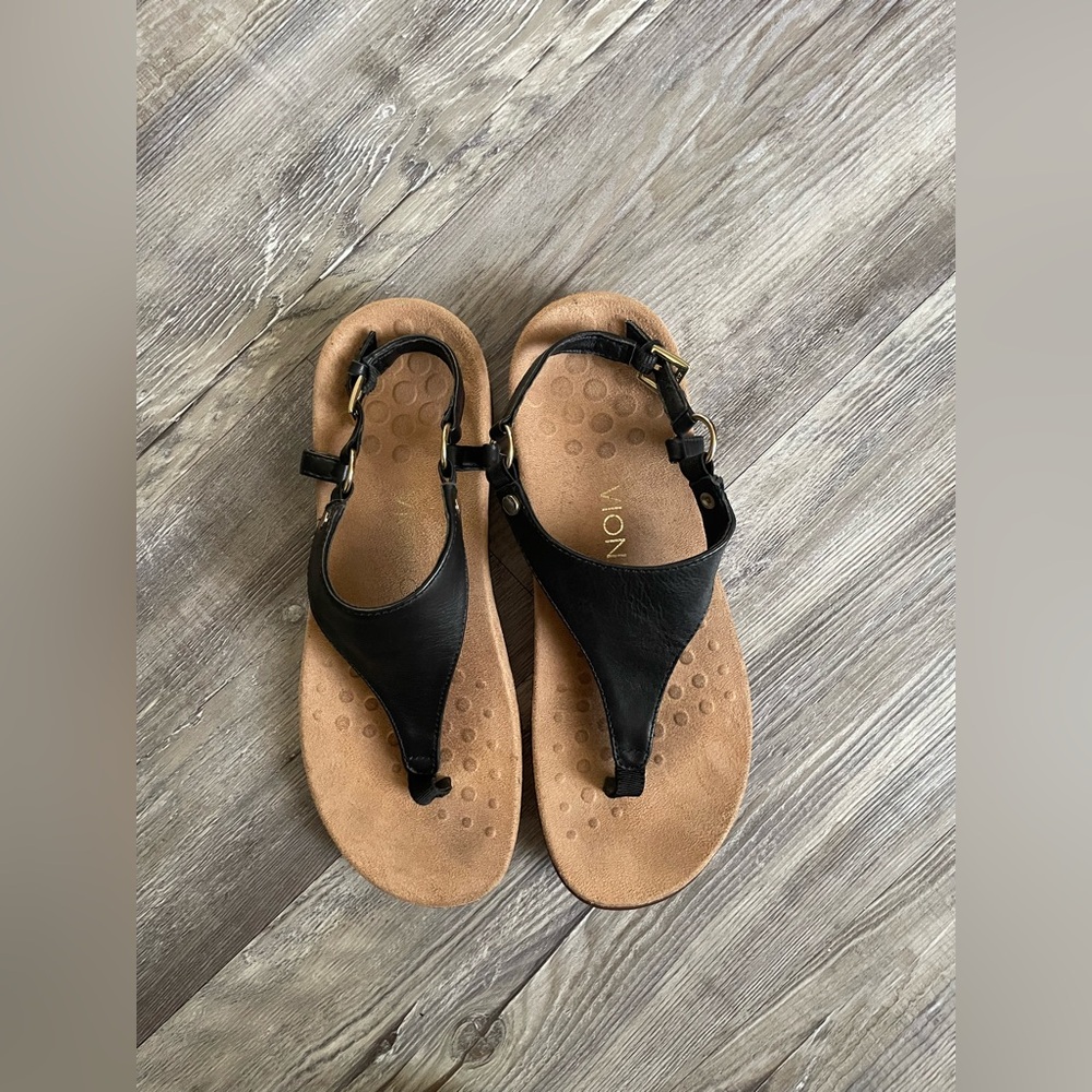 Vionic Kirra Black Leather Sandals - Picture 11 of 12
